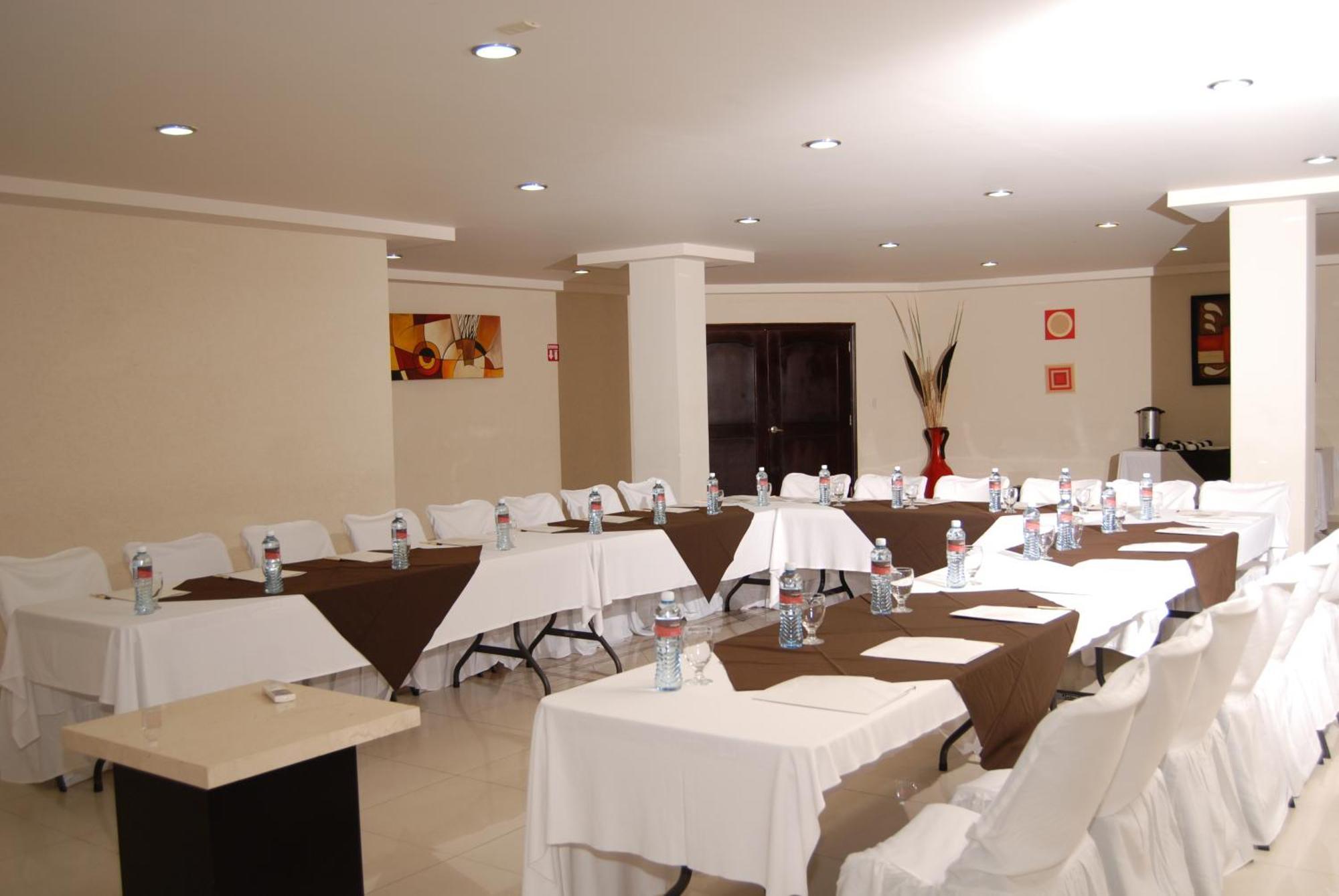 Wyndham Garden Aguascalientes Hotel & Casino 外观 照片